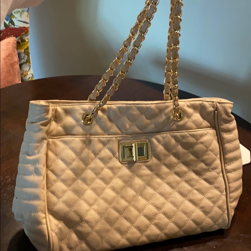 Aldo vegan leather nude quilted tote w/ gold chain